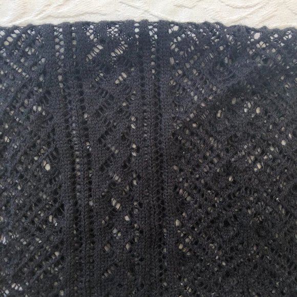 H&M Infinity Scarf - Picture 3 of 3